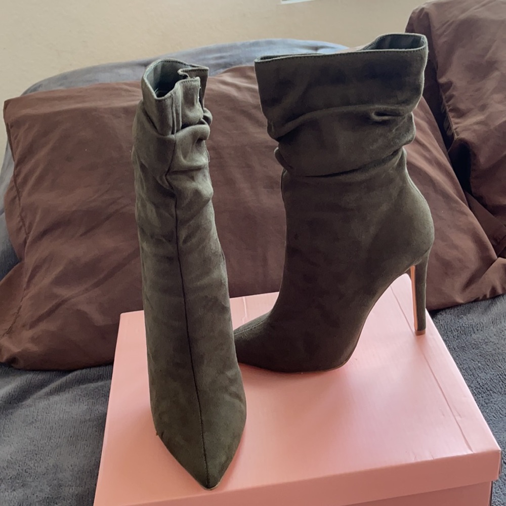 Boots - Picture 2 of 6